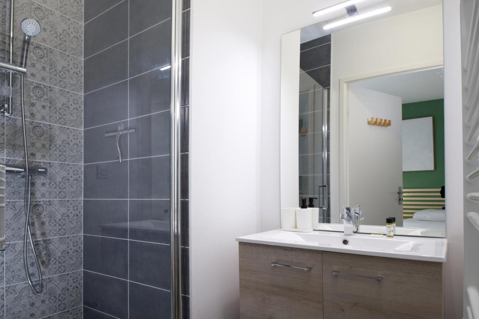 Le Normand- Appartement Neuf, 3 Chambres, Terrasse แรนส์ ภายนอก รูปภาพ